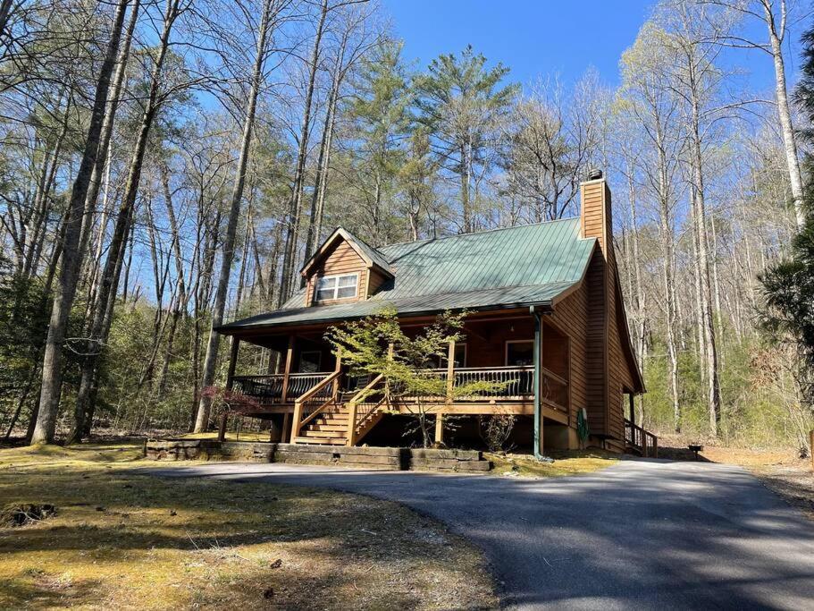 2 Bed Cabin Hot Tub Close To Helen #16 Bagian luar foto
